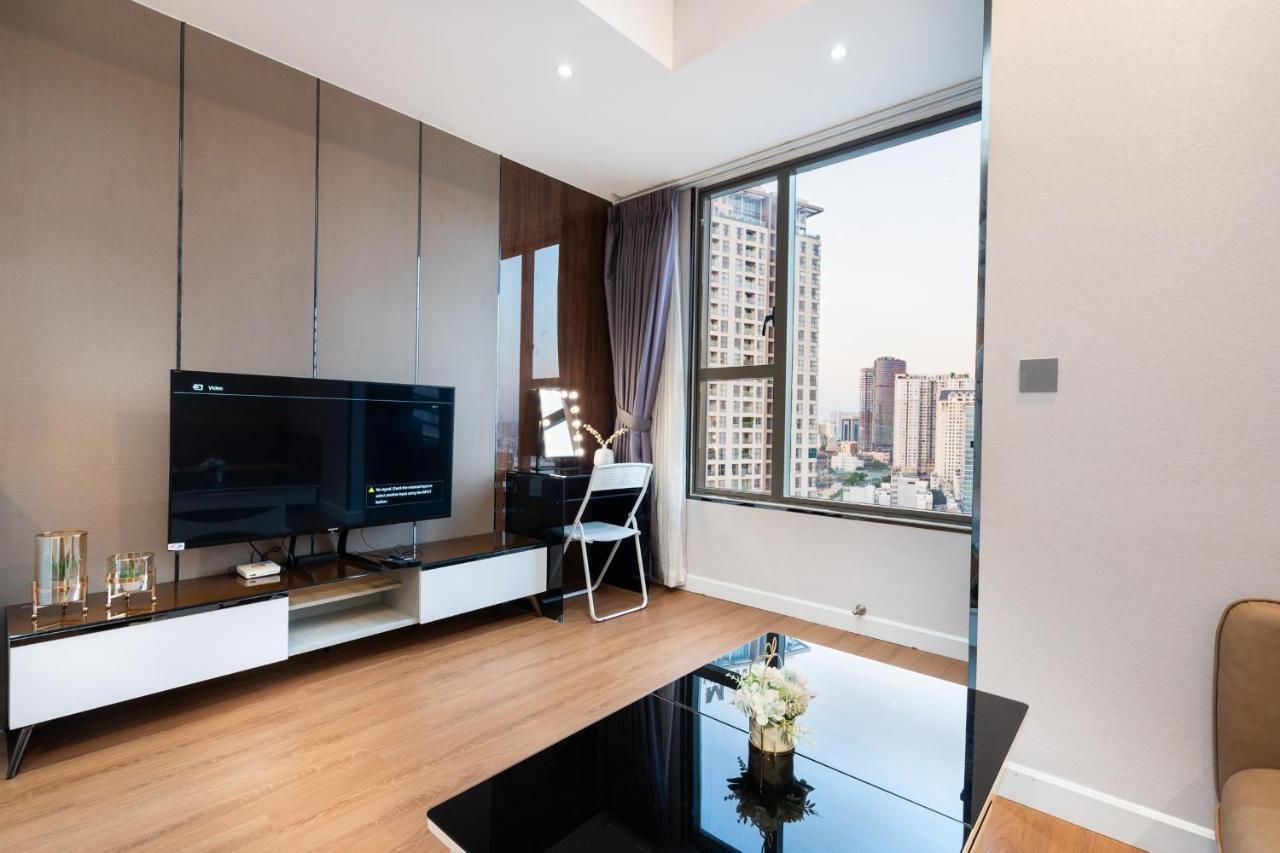Homet Saigon Rivergate - Free Pool & Gym & Pickup Services Хошимін Екстер'єр фото